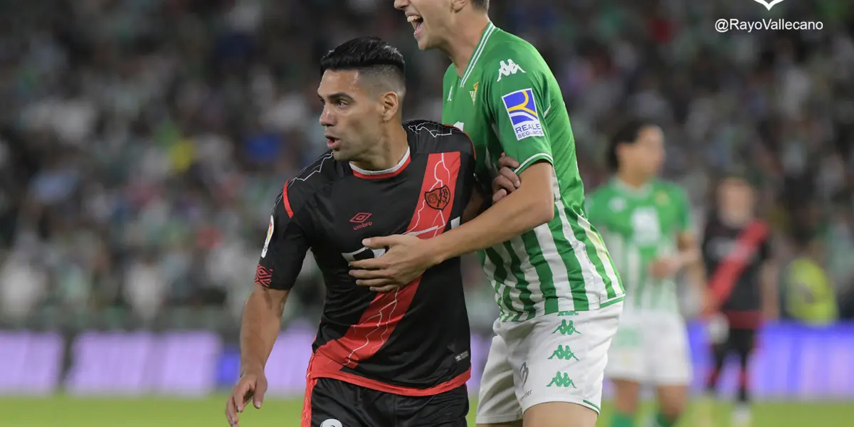 Radamel Falcao por factores externos a él está viendo desinflarse el poderoso arranque que había tenido en el Rayo Vallecano.