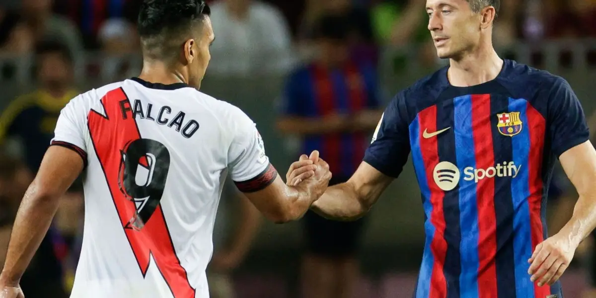 Radamel Falcao jugó contra el FC Barcelona y tuvo un importante gesto que destacaron los hinchas del FC Barcelona.