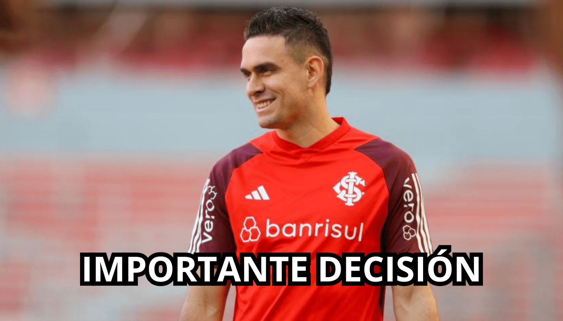 Rafael Santos Borré con el buzo del Inter de Porto Alegre. FOTO: Futbolred