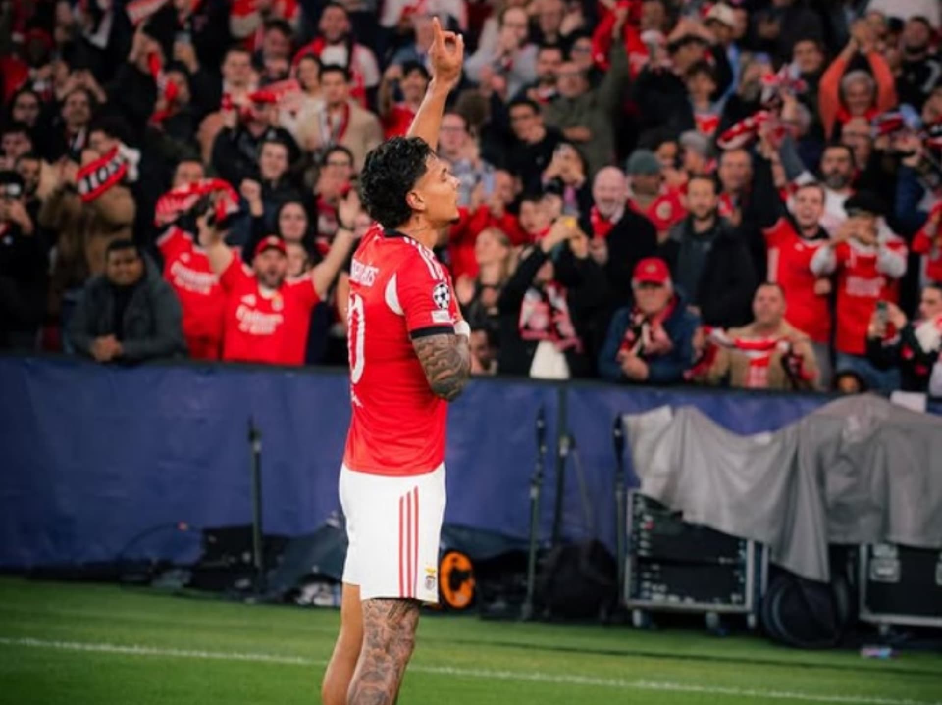 Richard Ríos jugando con Benfica - Instagram @richardrios.m