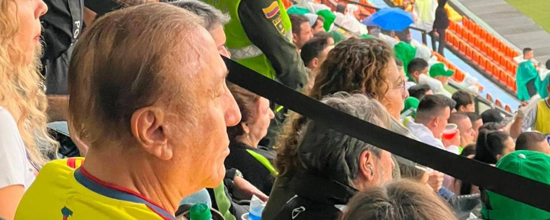 Rodolfo Hernández estuvo presente en la goleada del equipo paisa a Atlético Bucaramanga.