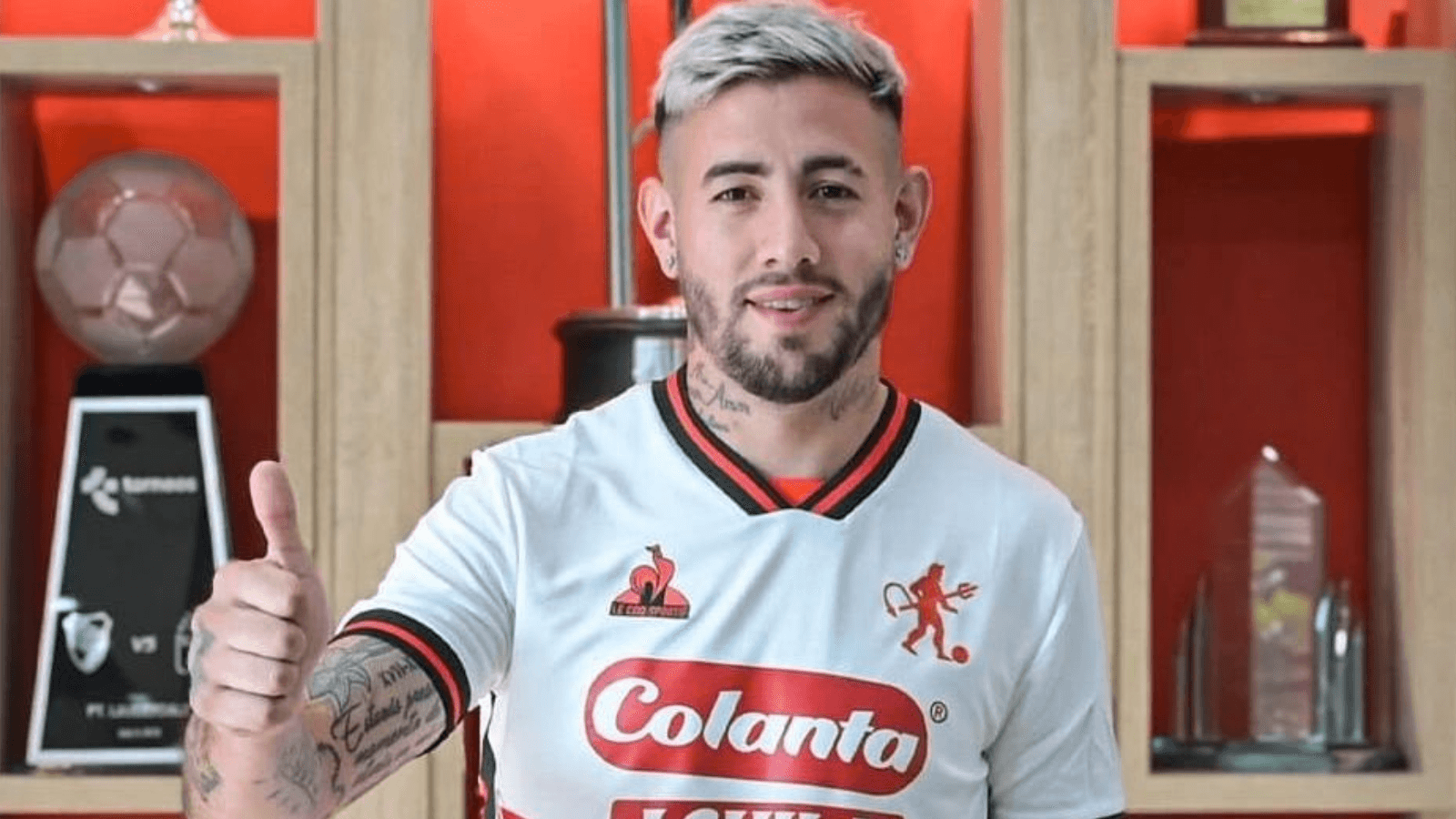 Rodrigo Holgado tiene serios problemas con la FIFA y esto habría decidido América de Cali Foto: América de Cali