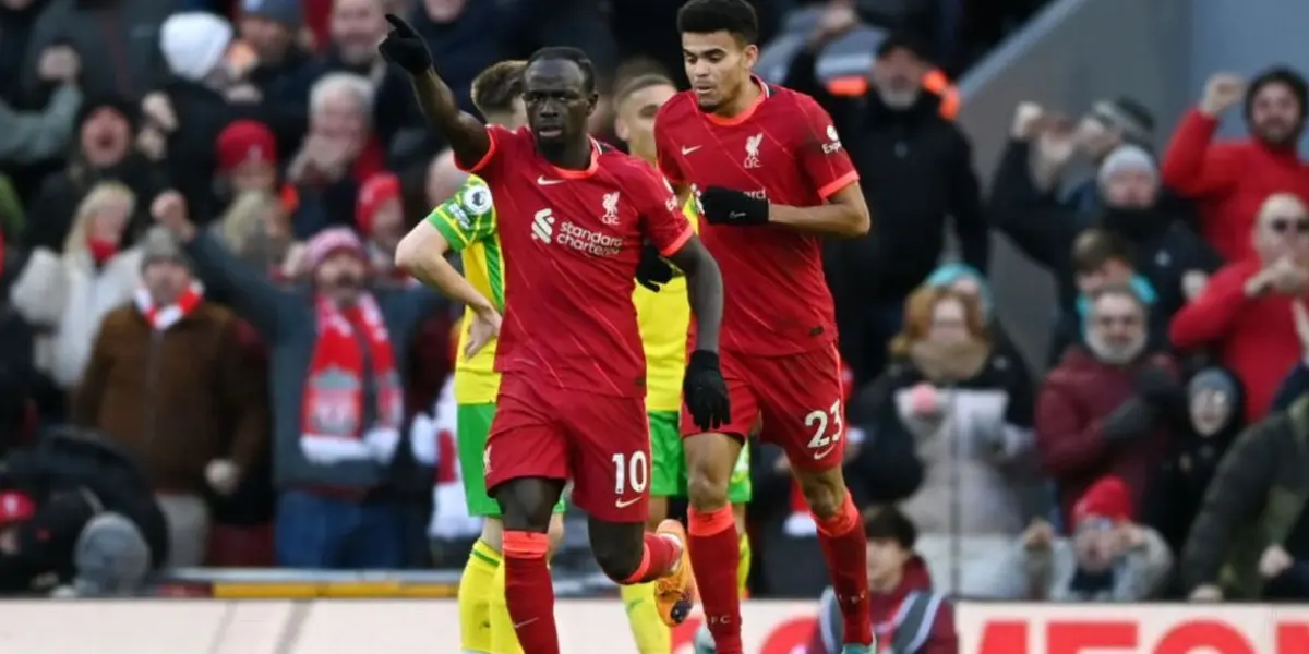 Sadio Mané podría salir del Liverpool y una ex figura del club hizo la comparativa con Luis Díaz en temas de reemplazo.