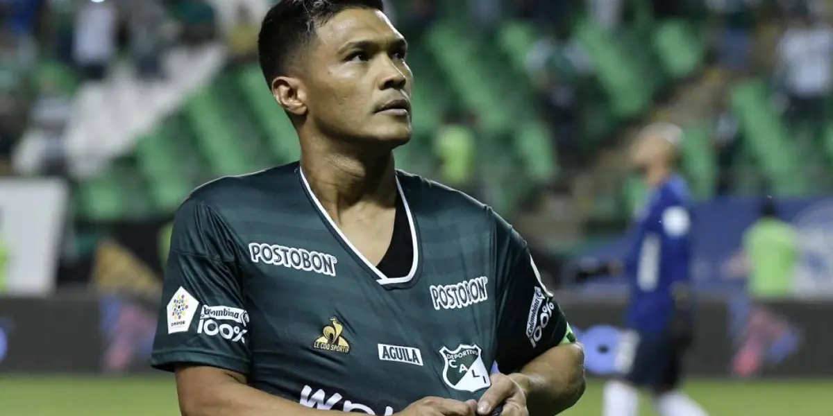 Teo recibió la tarjeta roja en liga después que el VAR avisara al principal de la agresión a su rival, la Dimayor ya tiene una decisión.