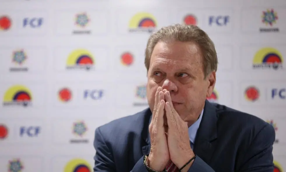 Todos le piden ya a la Federación tome una decisión, y coloque cuantos antes un nuevo técnico al frente de la Selección.