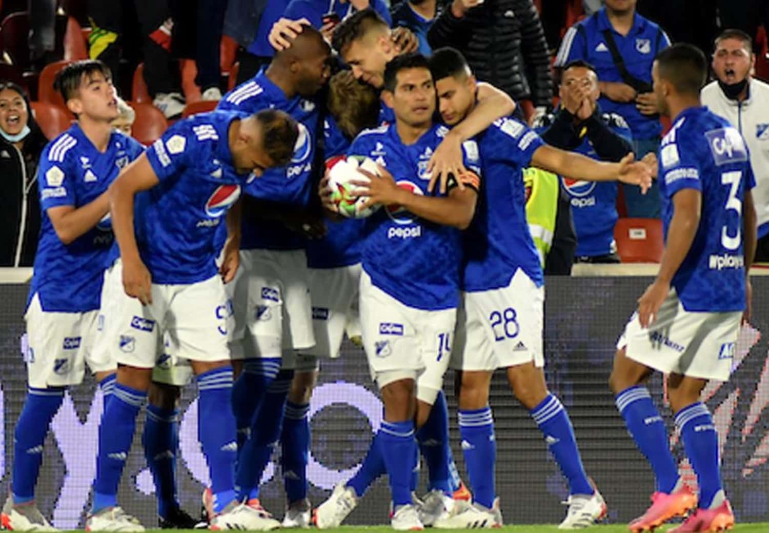 Tras la salida de Martín Cardetti varias hojas de vida han llegado al club Independiente Santa Fe, sin embargo, hay una que causaria malestar general en el cuadro azul.