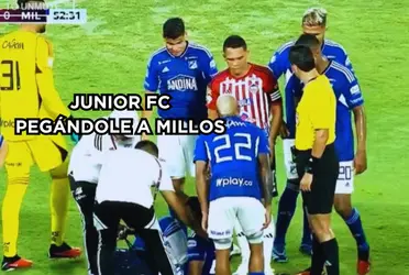 Un jugador de Millonarios FC casi se lesiona tras una dura entrada que sufrió en Barranquilla.