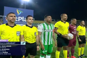 Un jugador del Deportes Tolima tuvo un gesto de respeto con Atlético Nacional en la ciudad de Ibagué.