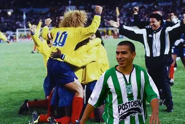 Víctor Hugo Aristizábal tuvo un emotivo gestos con un ex jugador de la Selección Colombia.