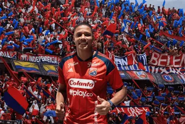 Yairo Moreno fue presentado por el Deportivo Independiente Medellín y sus aficionados mostraron todo su cariño. 