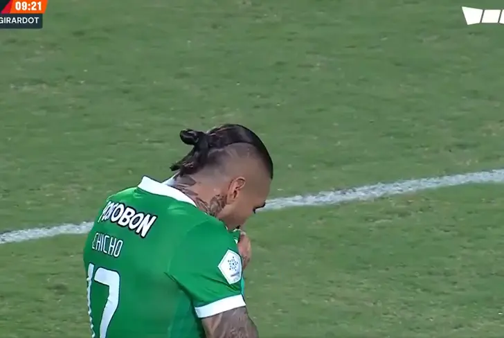 el festejo del "Chicho" Arango - Bensando la camiseta