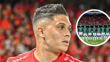 Juanfer Quintero, en el camerino del América de Cali, durante la arenga que desató la polémica sobre los salarios en el Deportivo Cali. Foto